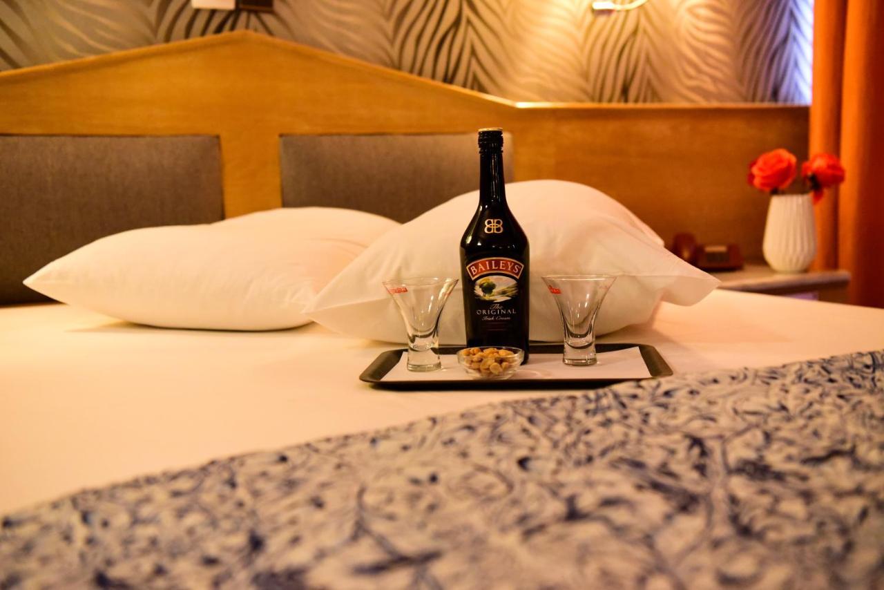Eva Hotel פיראוס מראה חיצוני תמונה