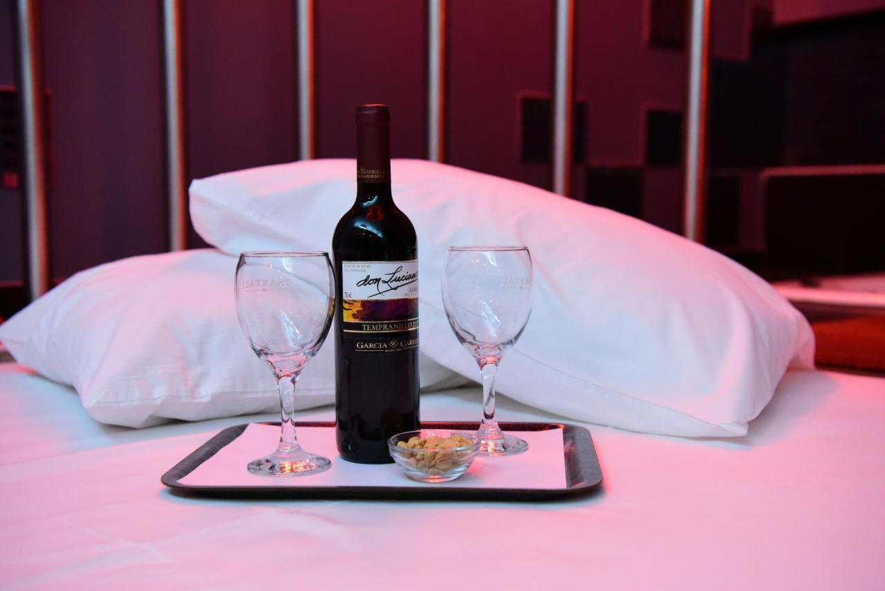 Eva Hotel פיראוס מראה חיצוני תמונה